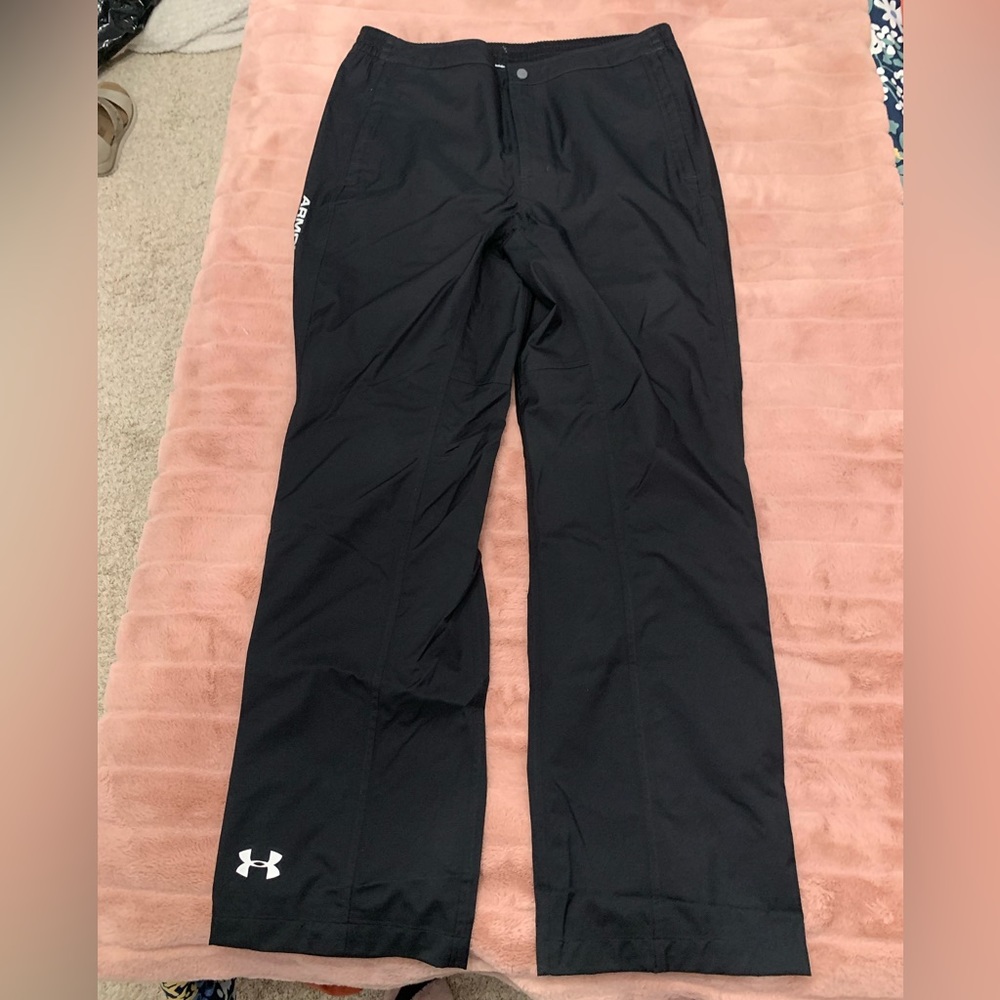 Under Armour storm pants